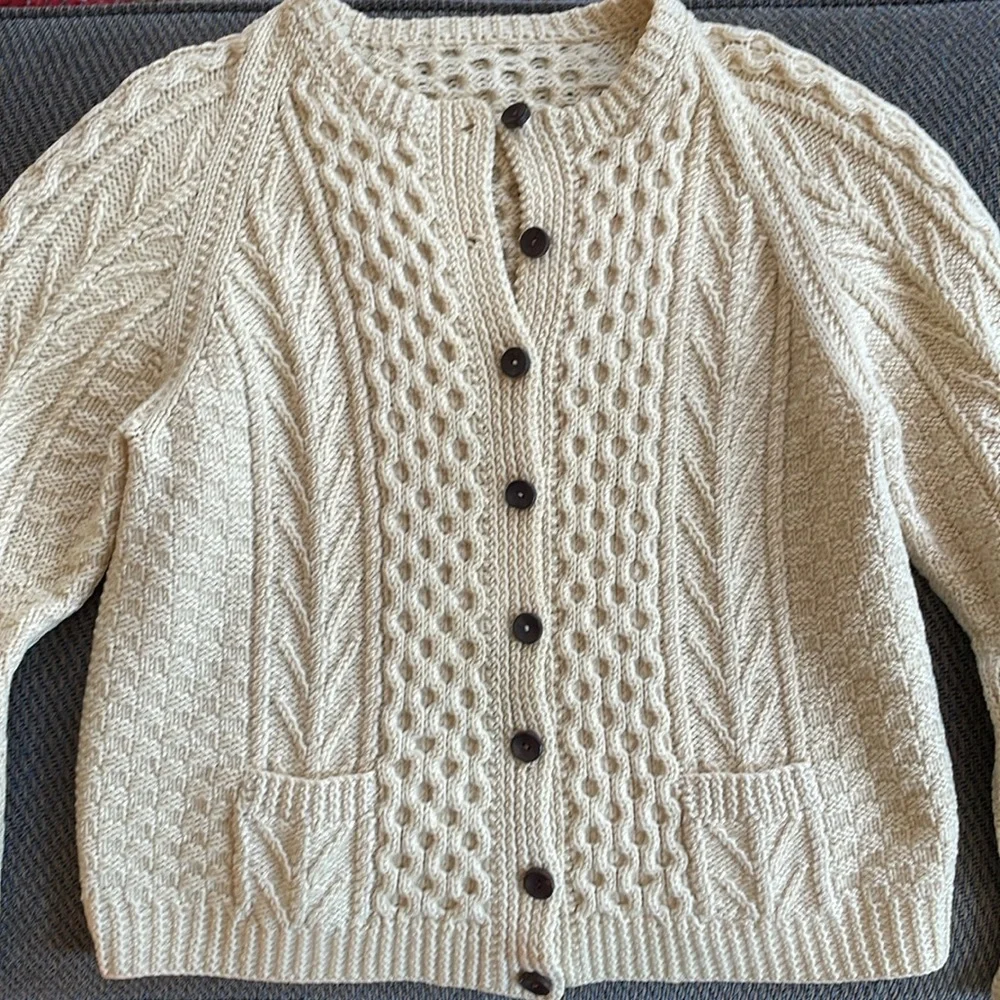 Classic Irish Fisherman Wool Cardigan Sweater Hand Knit GORGEOUS - Picture 1 of 8